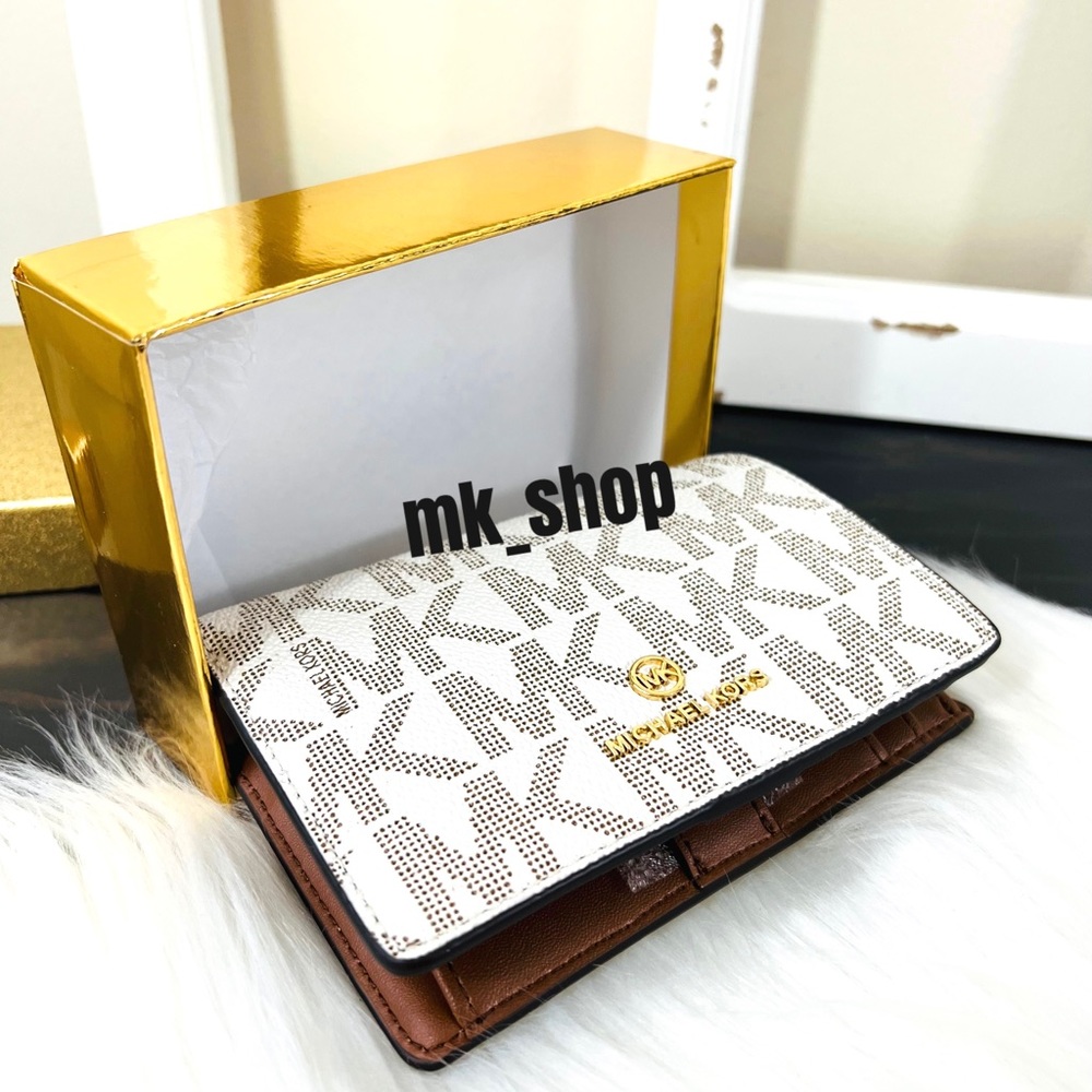 Michael Kors Jet Set Charm Medium Slim Wallet